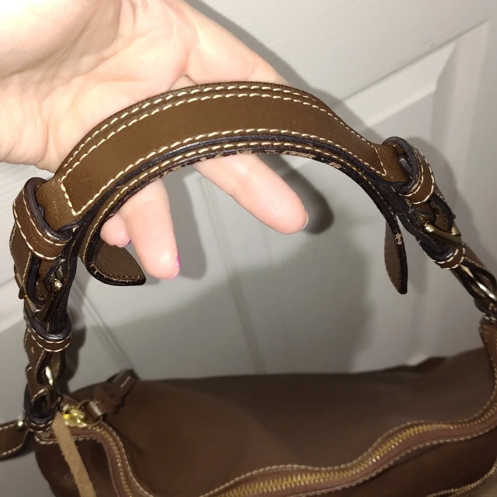 Brown Dooney and Bourke Dillen Pocket Sac Brown Leather Bag - Picture 11 of 15